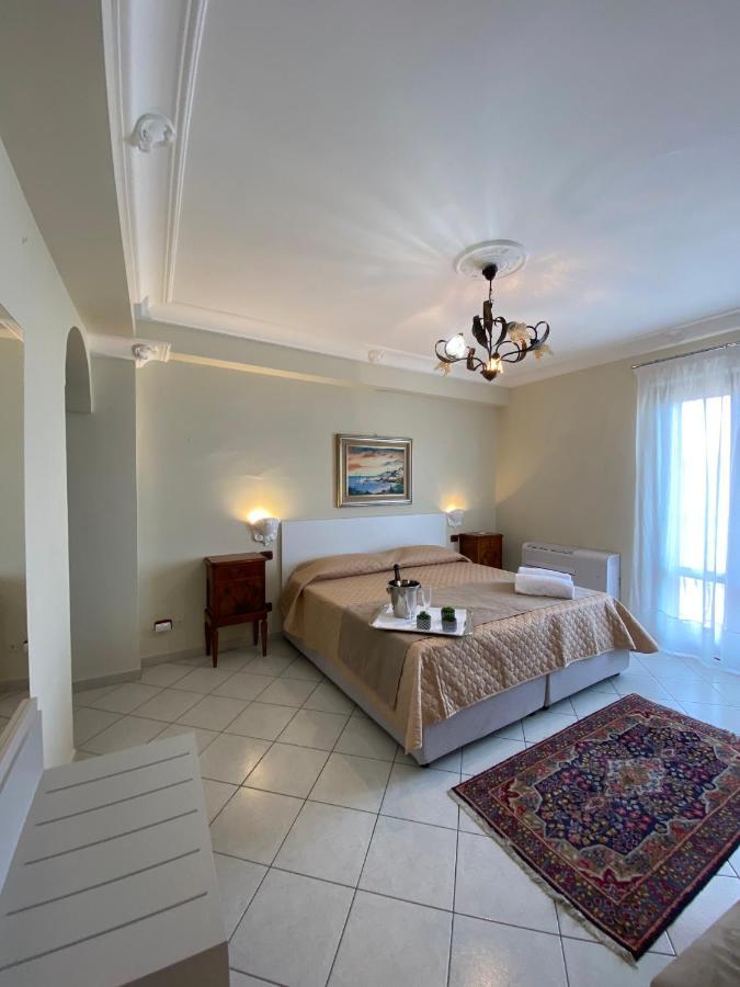 ריאלמונטה Scala Dei Turchi Palace Suites מראה חיצוני תמונה