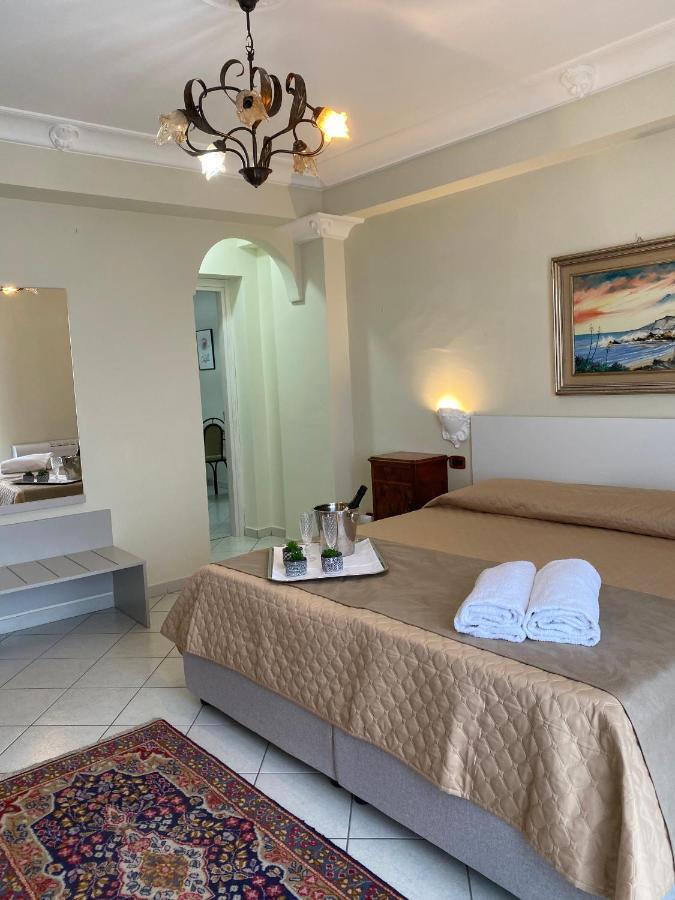 ריאלמונטה Scala Dei Turchi Palace Suites מראה חיצוני תמונה